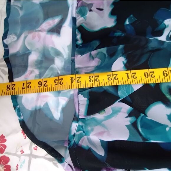 Jennifer Lopez Up-Down Women's Floral Lined Front Long Sleeve Blouse Size Large. - Picture 7 of 9